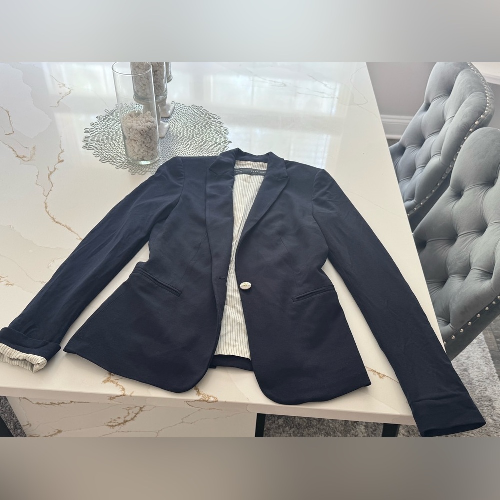 Classic Navy Men's Single-Button Blazer